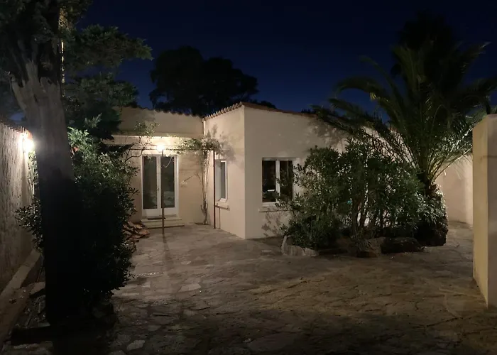 Holiday home Loustalou Saint-Tropez